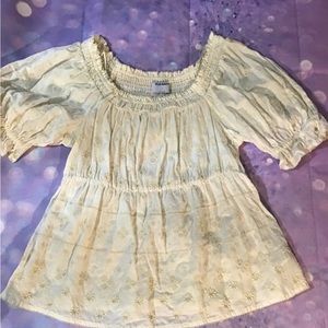 Women’s size large short sleeve Old Navy top/blouse